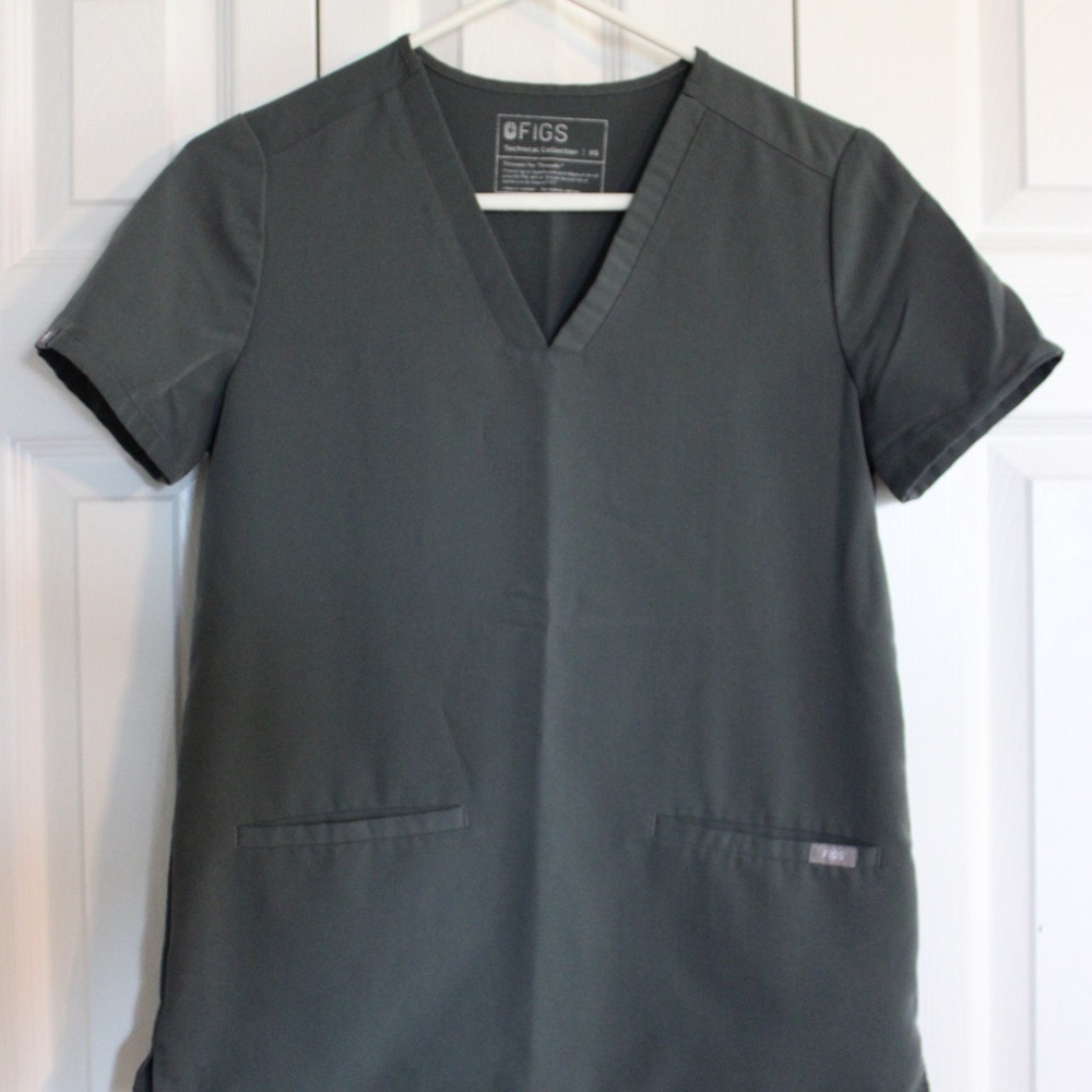 Figs Bonsai Casma Scrub Top